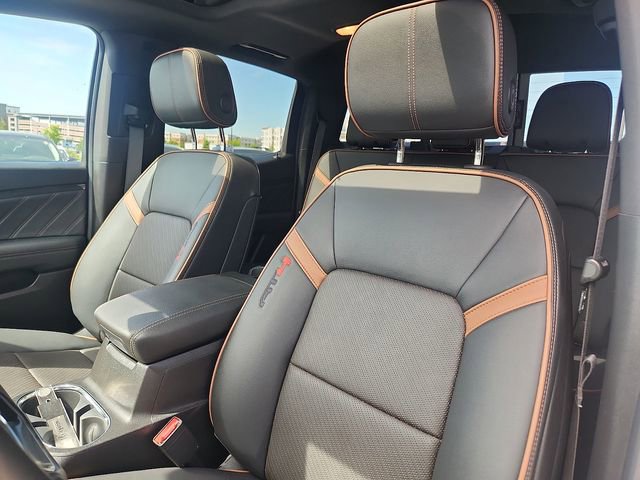 Used 2024 GMC Canyon AT4 w/ AT4 Premium Package AWD/4WD image 22