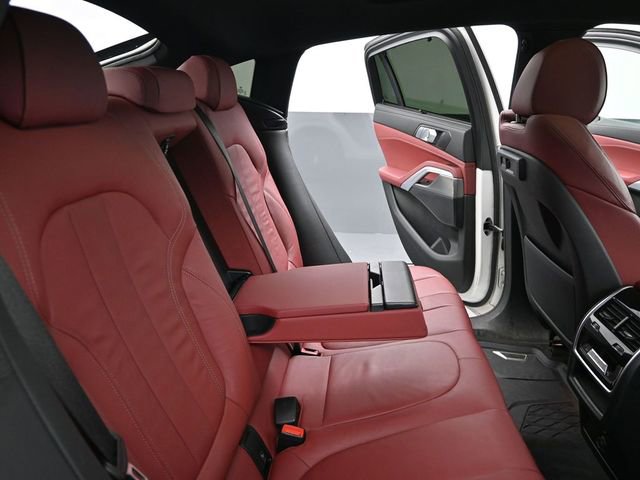 Used 2022 BMW X6 xDrive40i w/ Executive Package image 20
