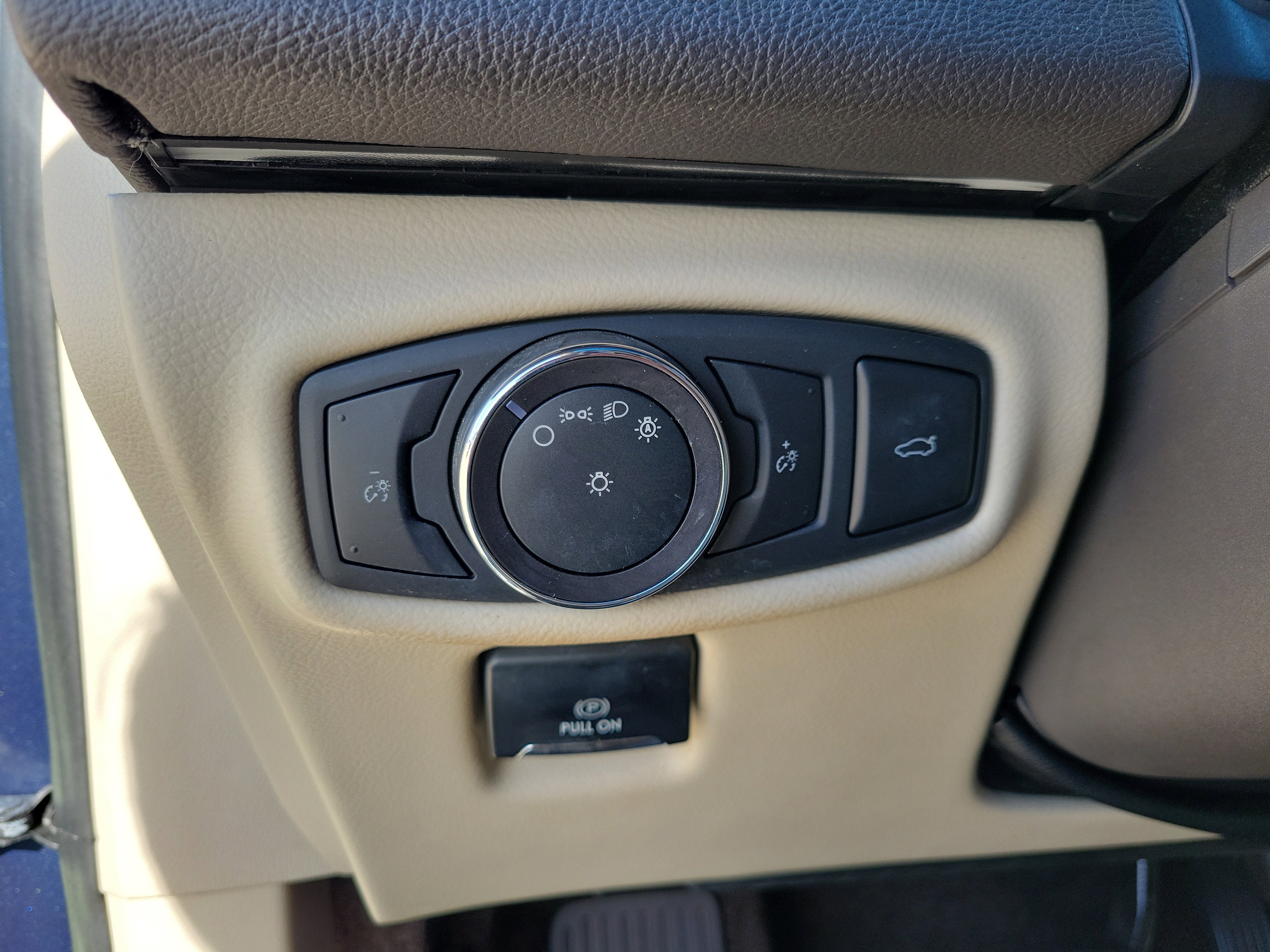 Used 2019 Lincoln MKZ Premiere image 26