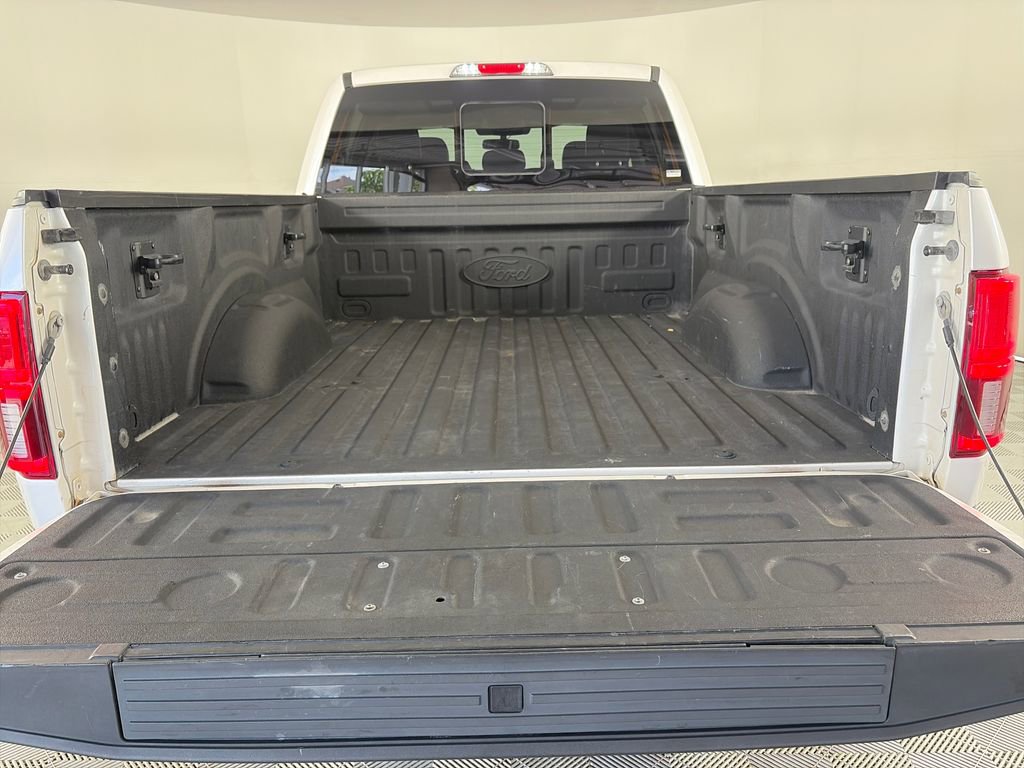 Certified 2018 Ford F150 Lariat w/ Equipment Group 502A Luxury AWD/4WD image 28