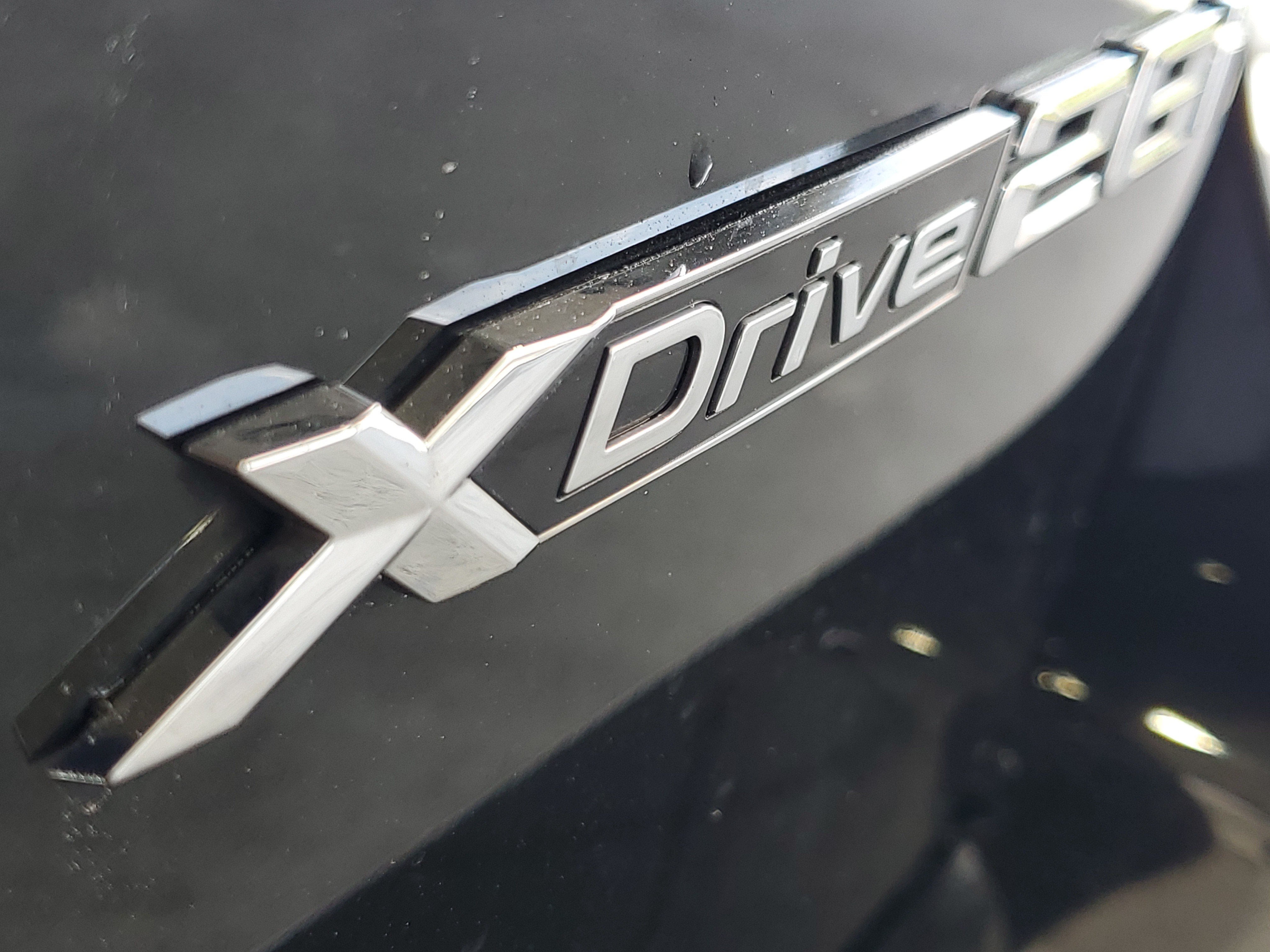 Used 2025 BMW X1 xDrive28i AWD/4WD image 6