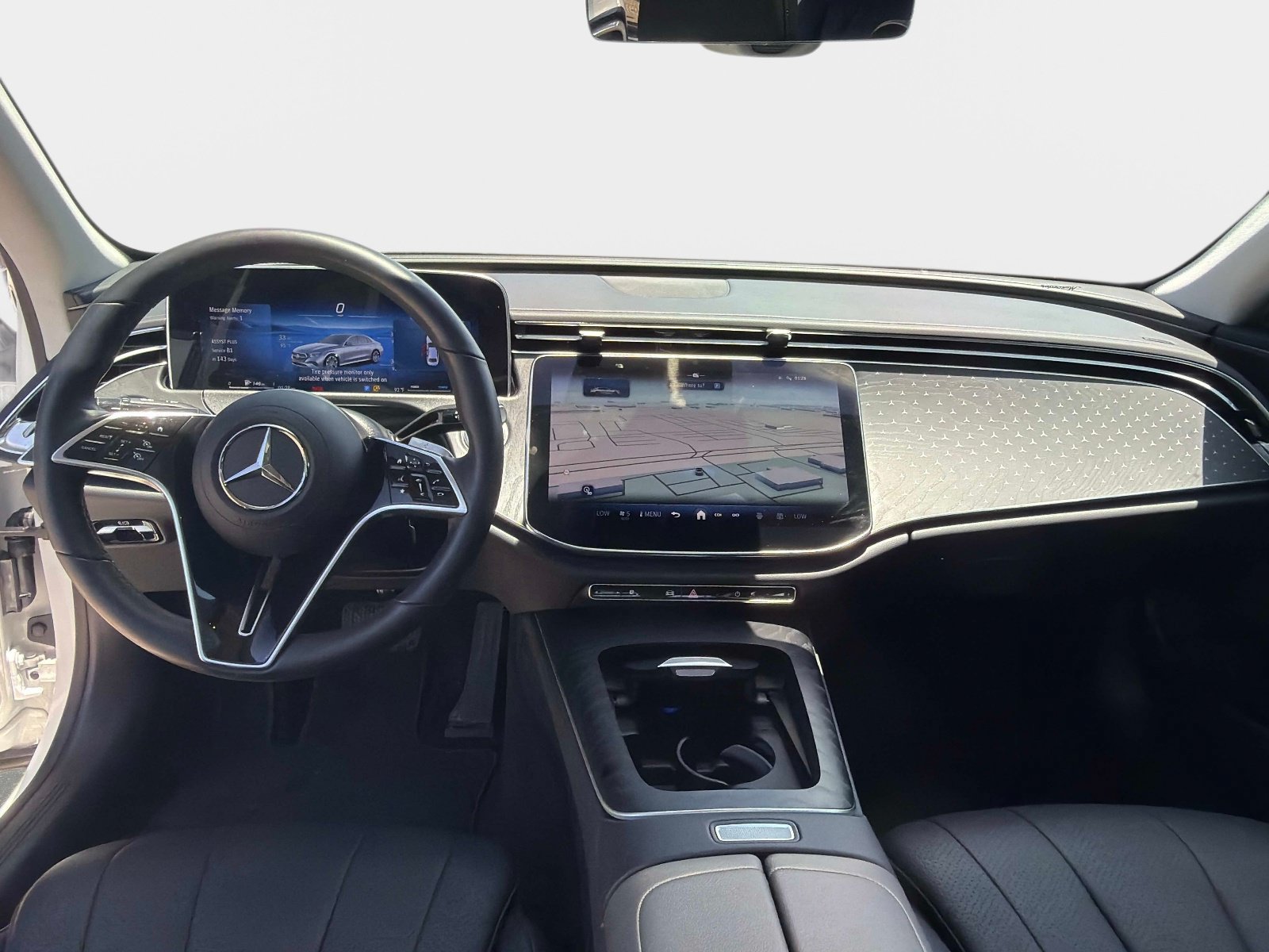Used 2025 Mercedes-Benz E 350 Sedan image 15