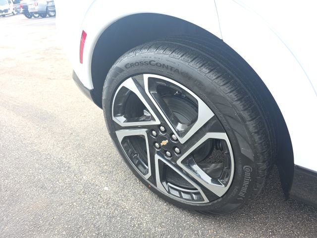 New 2026 Chevrolet Equinox EV LT image 11