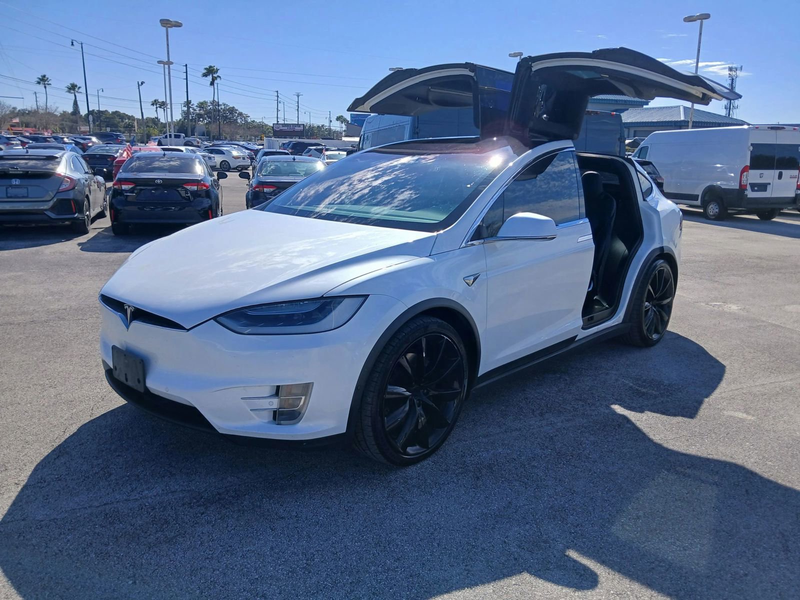 Used 2017 Tesla Model X 75D AWD/4WD image 4