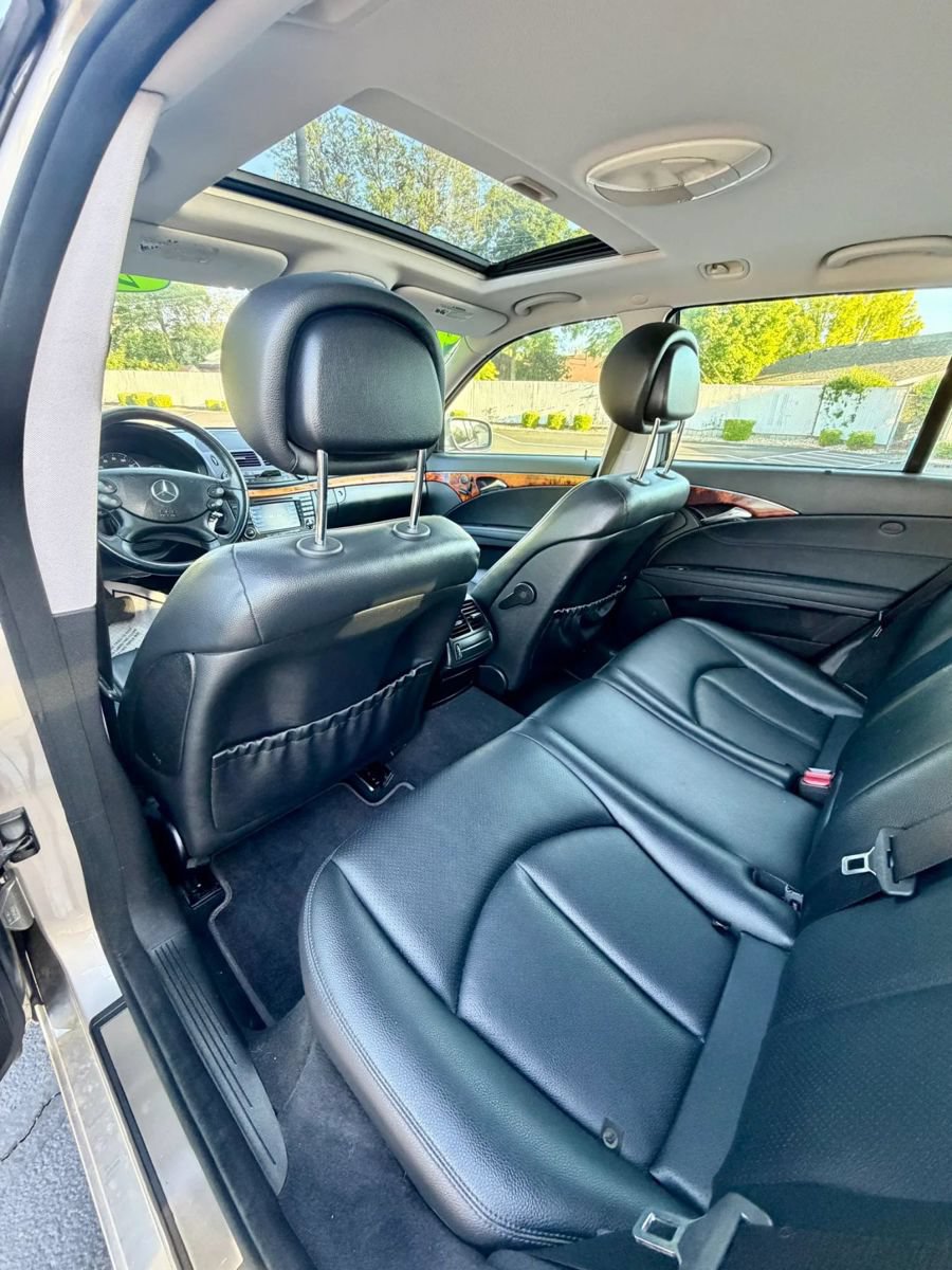 Used 2008 Mercedes-Benz E 350 4MATIC Wagon image 24