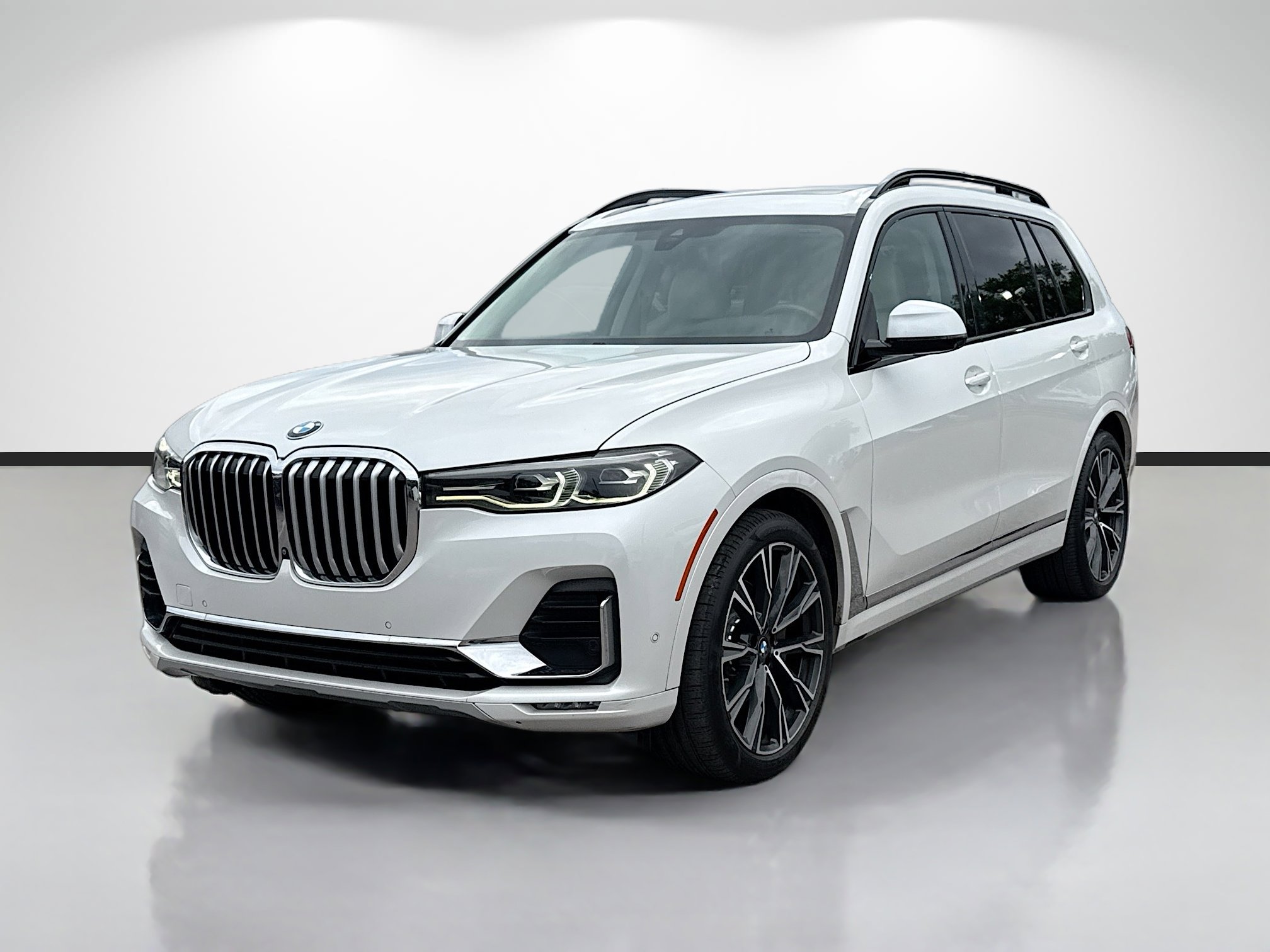 Used 2021 BMW X7 xDrive40i w/ Premium Package 2 image 7