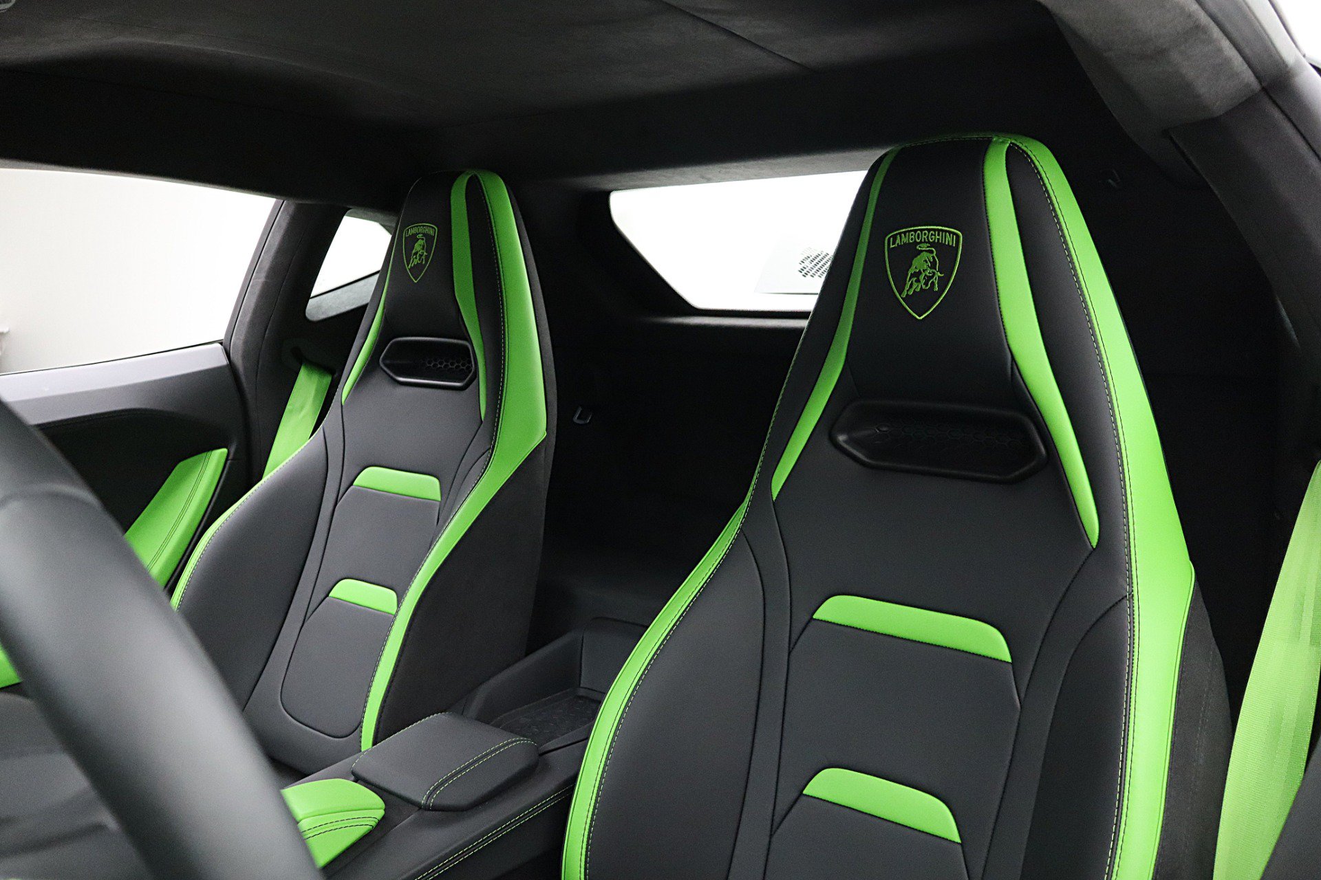 Used 2026 Lamborghini Temerario AWD/4WD image 27