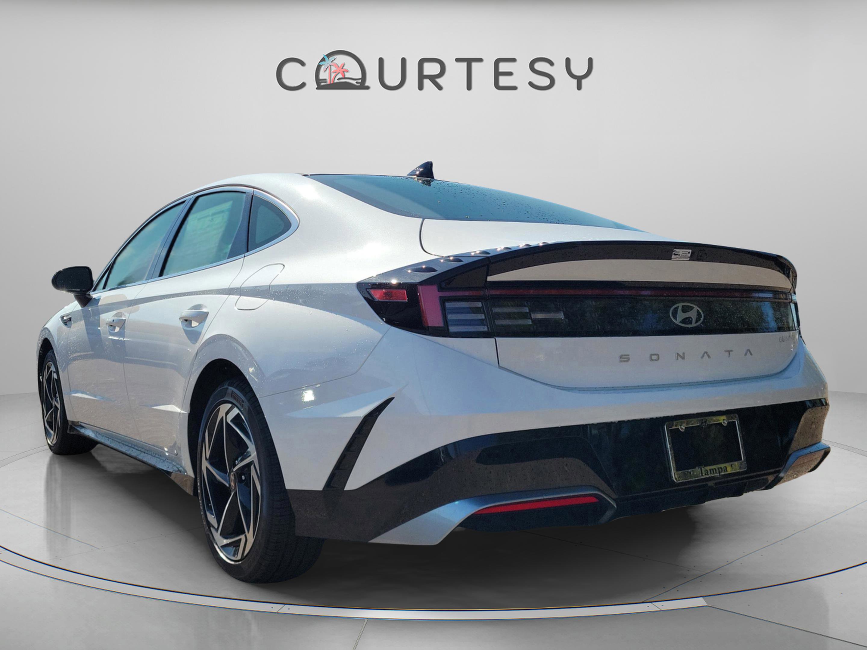 New 2026 Hyundai Sonata SEL image 3