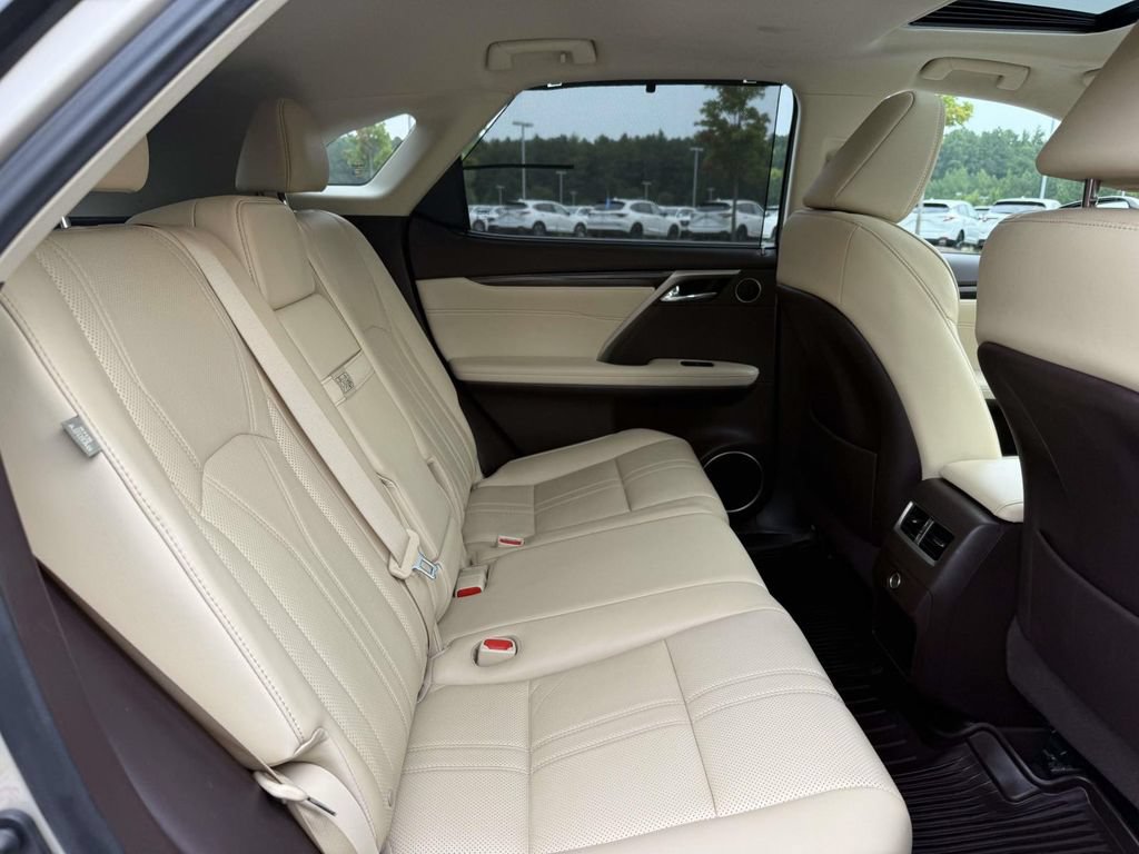 Used 2017 Lexus RX 450h AWD w/ Luxury Package image 16