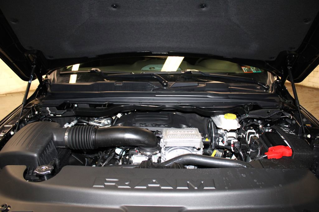 New 2026 RAM 1500 4x4 Crew Cab image 42