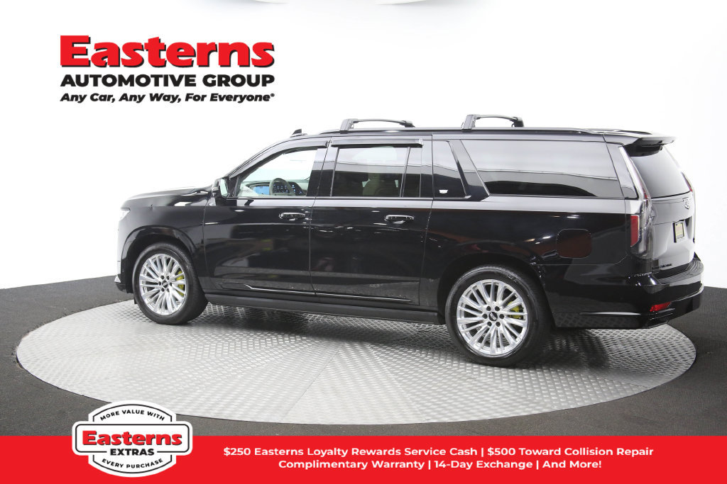 Used 2024 Cadillac Escalade ESV Sport Platinum w/ LPO, ONYX Package AWD/4WD image 71