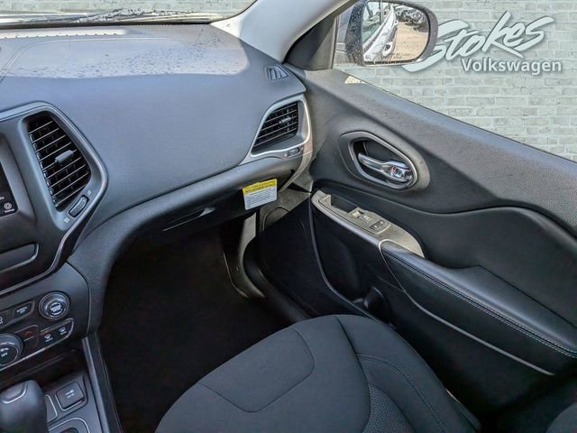 Used 2020 Jeep Cherokee Latitude image 15