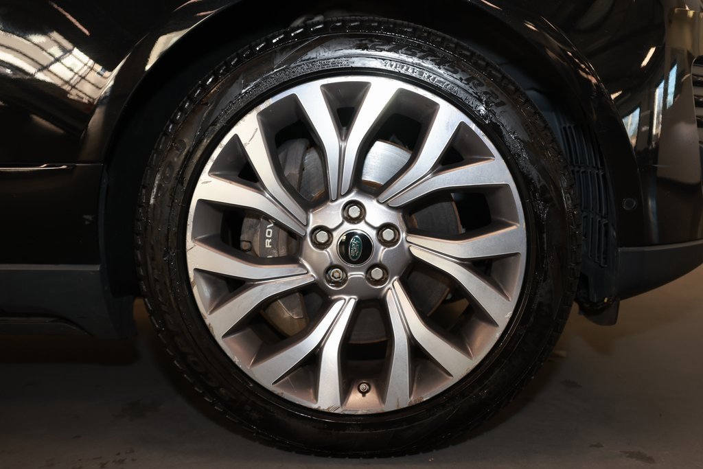 Used 2019 Land Rover Range Rover HSE image 26