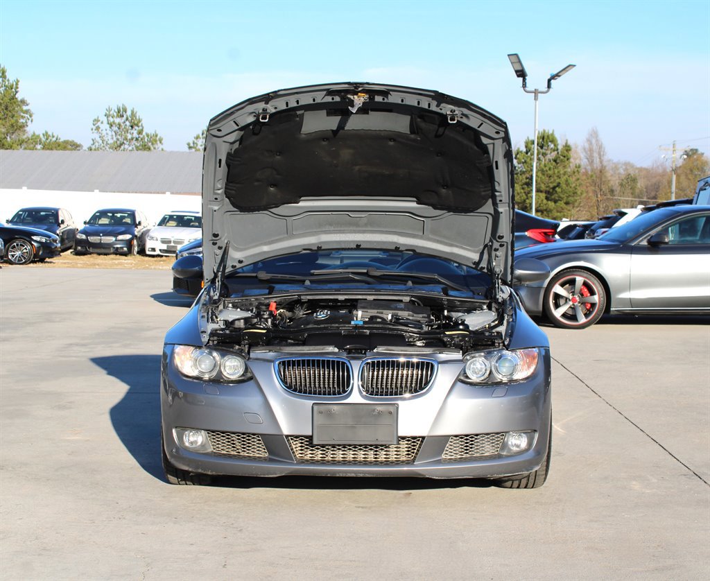 Used 2008 BMW 335i Convertible image 36