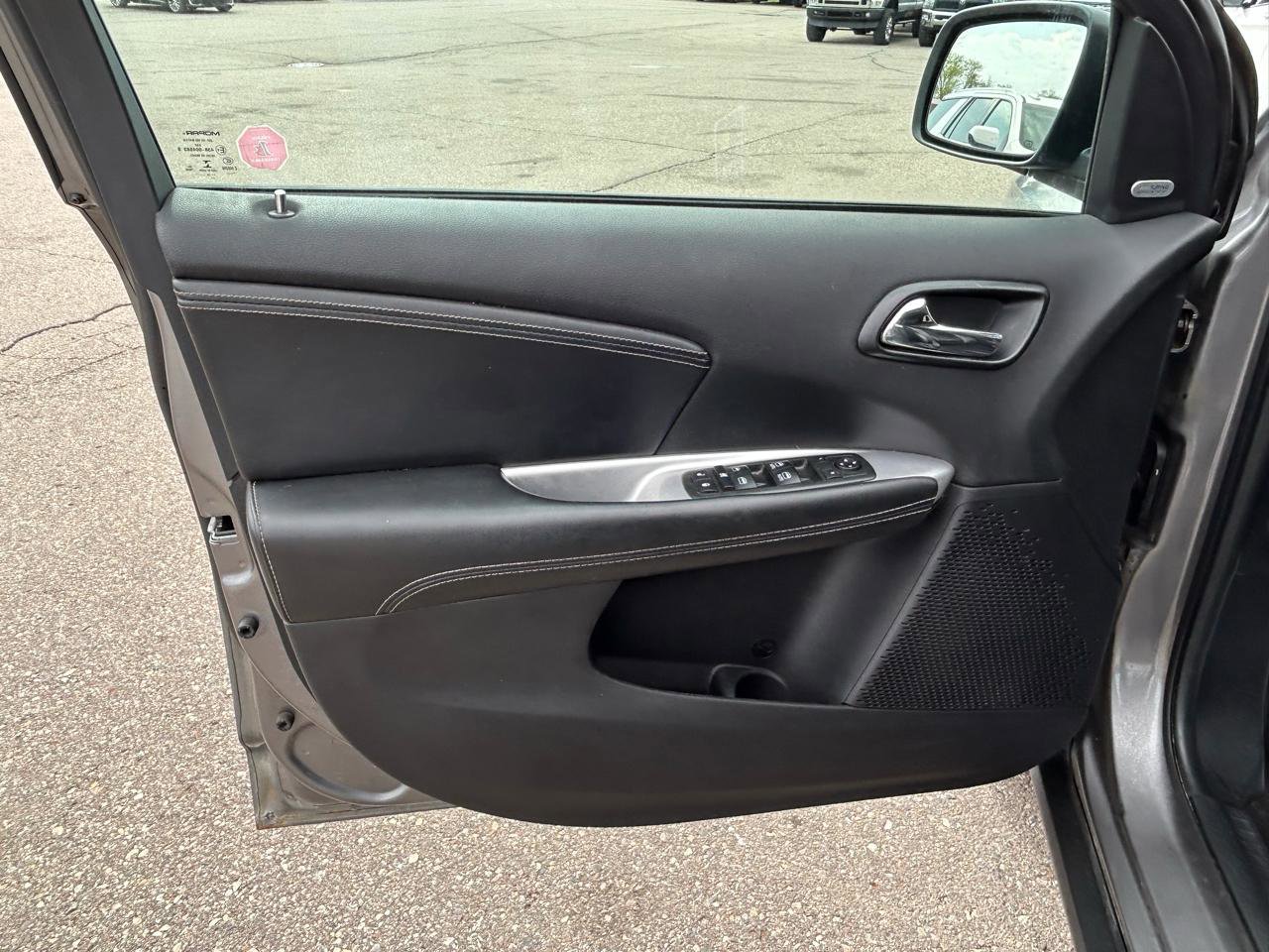 Used 2013 Dodge Journey R/T w/ Flexible Seating Group AWD/4WD image 16