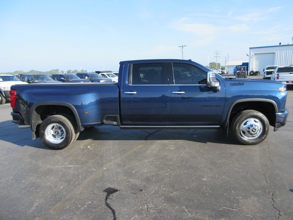 Certified 2023 Chevrolet Silverado 3500 High Country AWD/4WD image 5