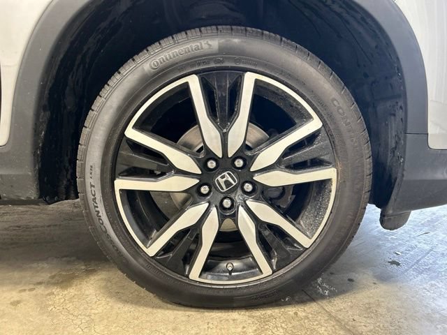 Used 2020 Honda Pilot Touring image 11