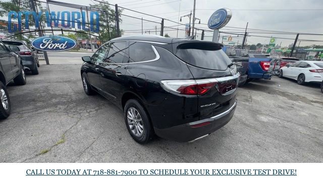 Used 2024 Buick Enclave Premium image 3