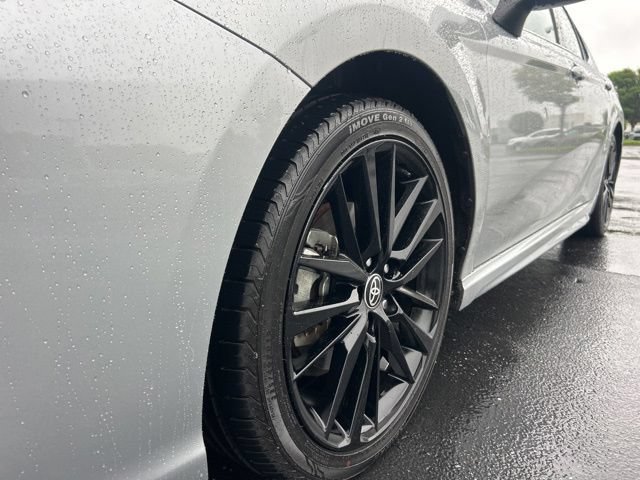 Used 2024 Toyota Camry XSE FWD image 12
