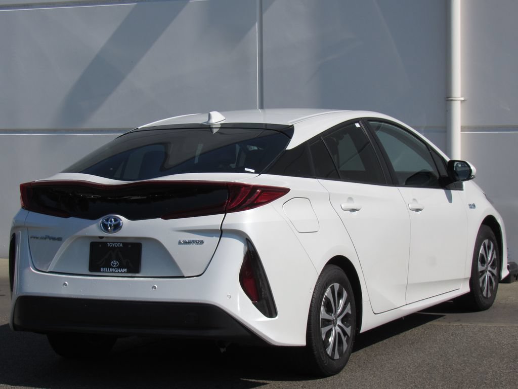 Used 2021 Toyota Prius Prime Limited FWD image 6