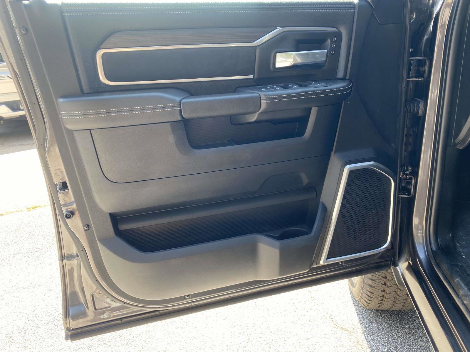 Used 2025 RAM 2500 Laramie w/ Night Edition image 13