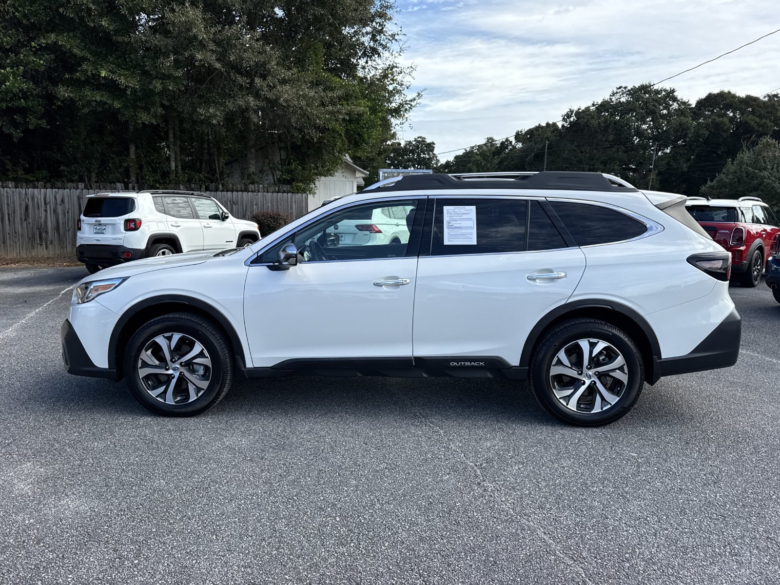 Used 2021 Subaru Outback Touring XT AWD/4WD image 2