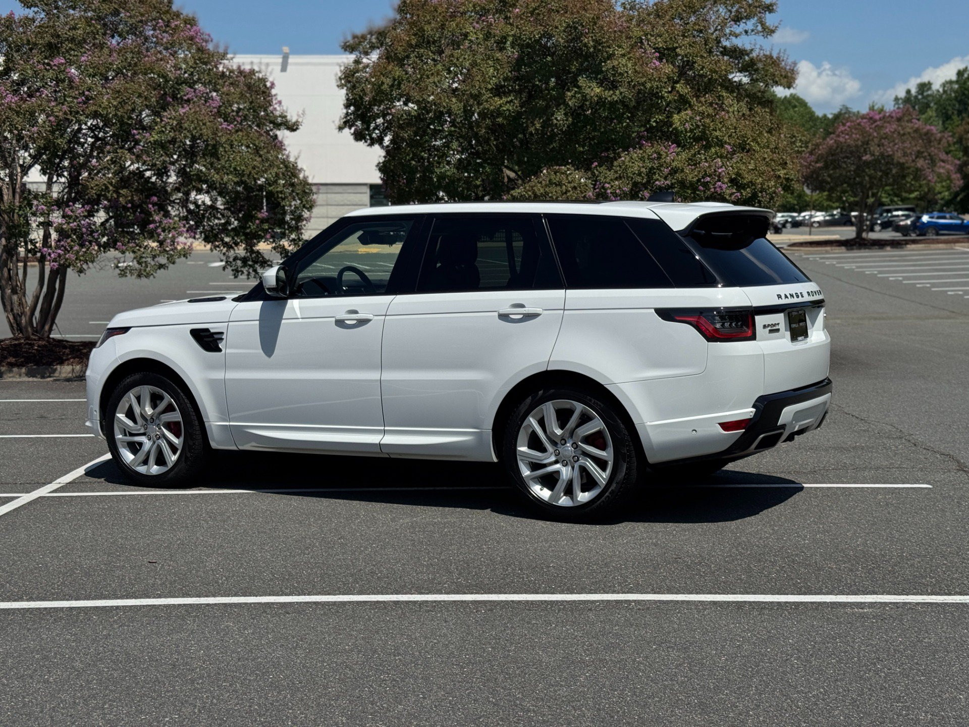 Used 2019 Land Rover Range Rover Sport Supercharged AWD/4WD image 7