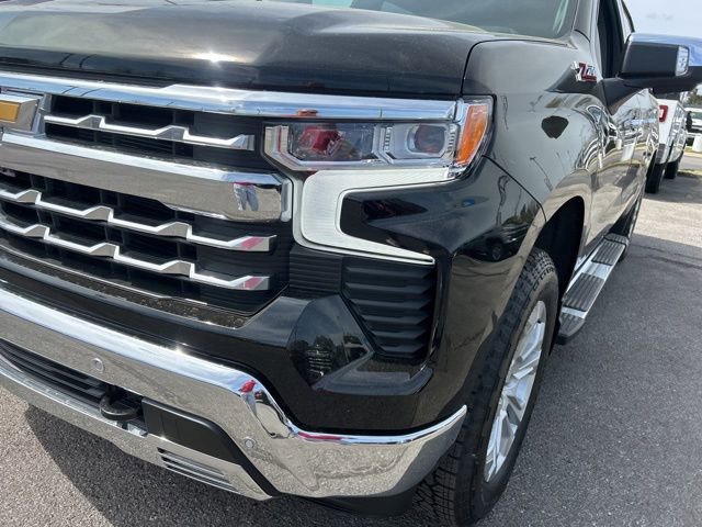 New 2026 Chevrolet Silverado 1500 LTZ w/ Z71 Off-Road Package AWD/4WD image 9