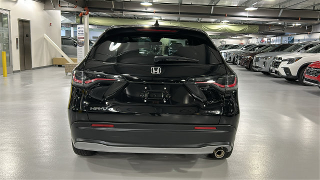 Used 2023 Honda HR-V Sport image 5