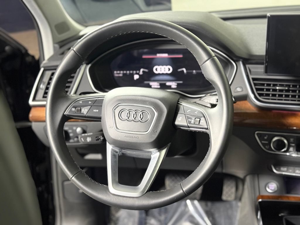 Used 2025 Audi Q5 Prestige w/ Prestige Package AWD/4WD image 12
