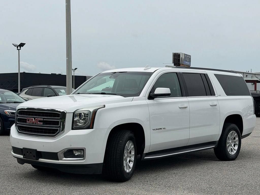Used 2017 GMC Yukon XL SLT AWD/4WD image 6