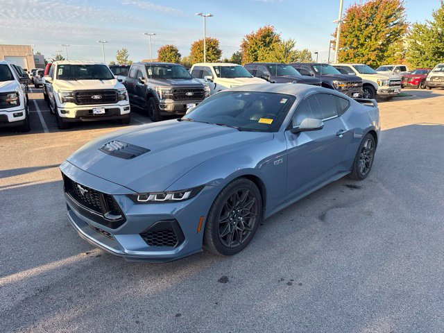 Used 2024 Ford Mustang GT Premium w/ GT Performance Package RWD image 3