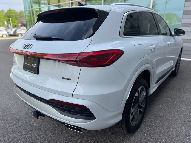 Certified 2025 Audi Q5 Premium w/ Convenience Package AWD/4WD image 5