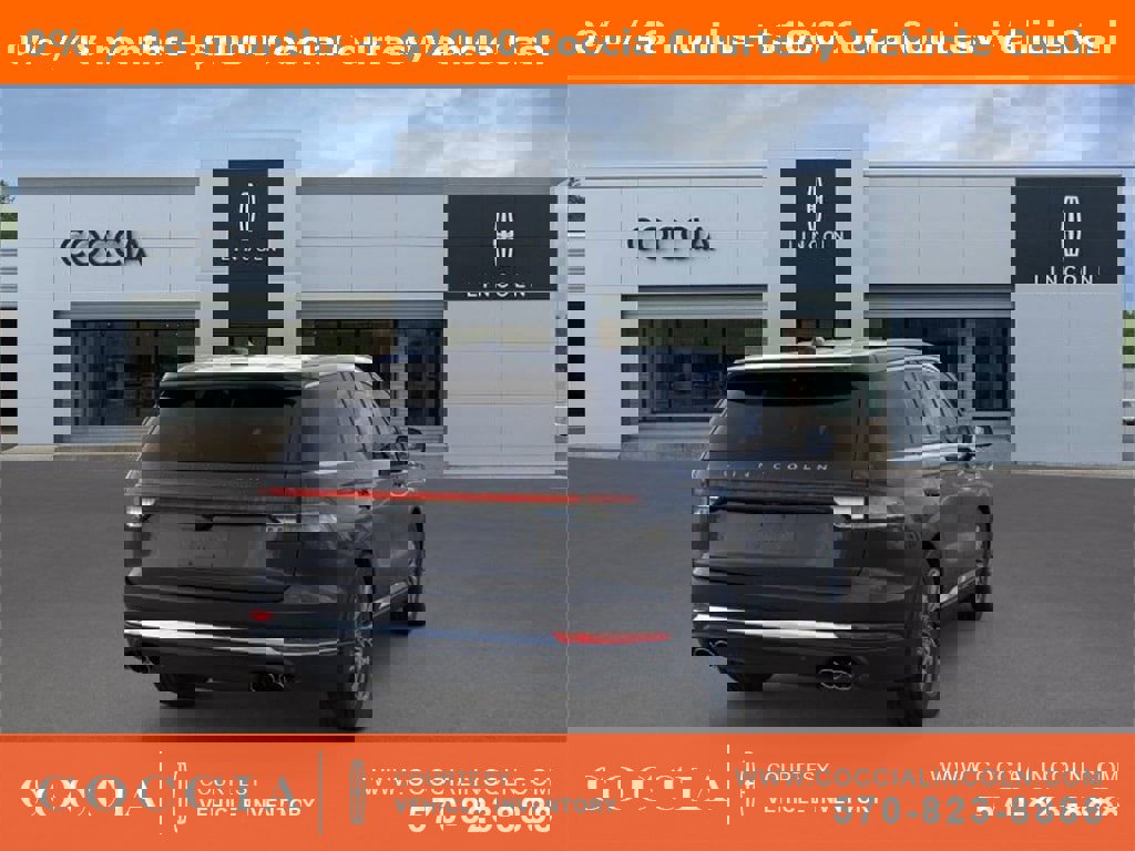 New 2025 Lincoln Aviator AWD image 8