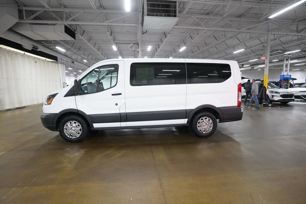 Used 2017 Ford Transit 150 XL image 26