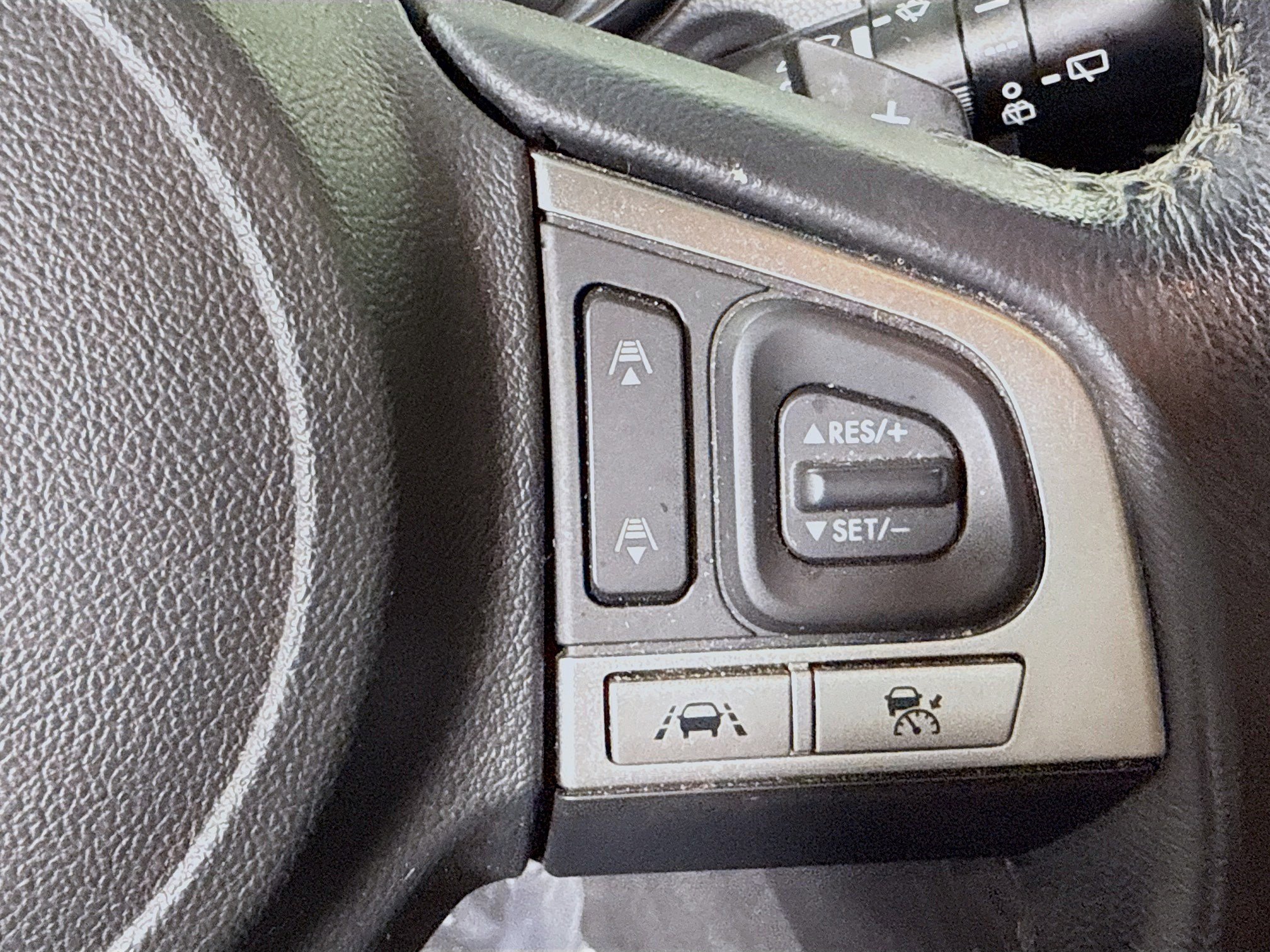 Used 2016 Subaru Outback 3.6R Limited image 15