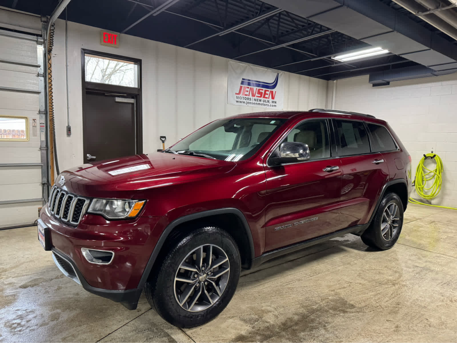 Used 2017 Jeep Grand Cherokee Limited w/ Trailer Tow Group IV