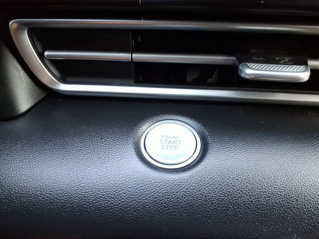 Used 2021 Hyundai Elantra SEL FWD image 30