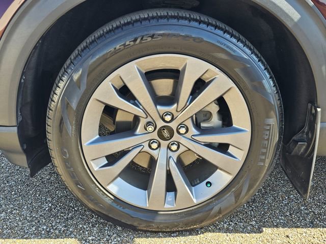 Certified 2022 Ford Explorer XLT w/ Equipment Group 202A image 31