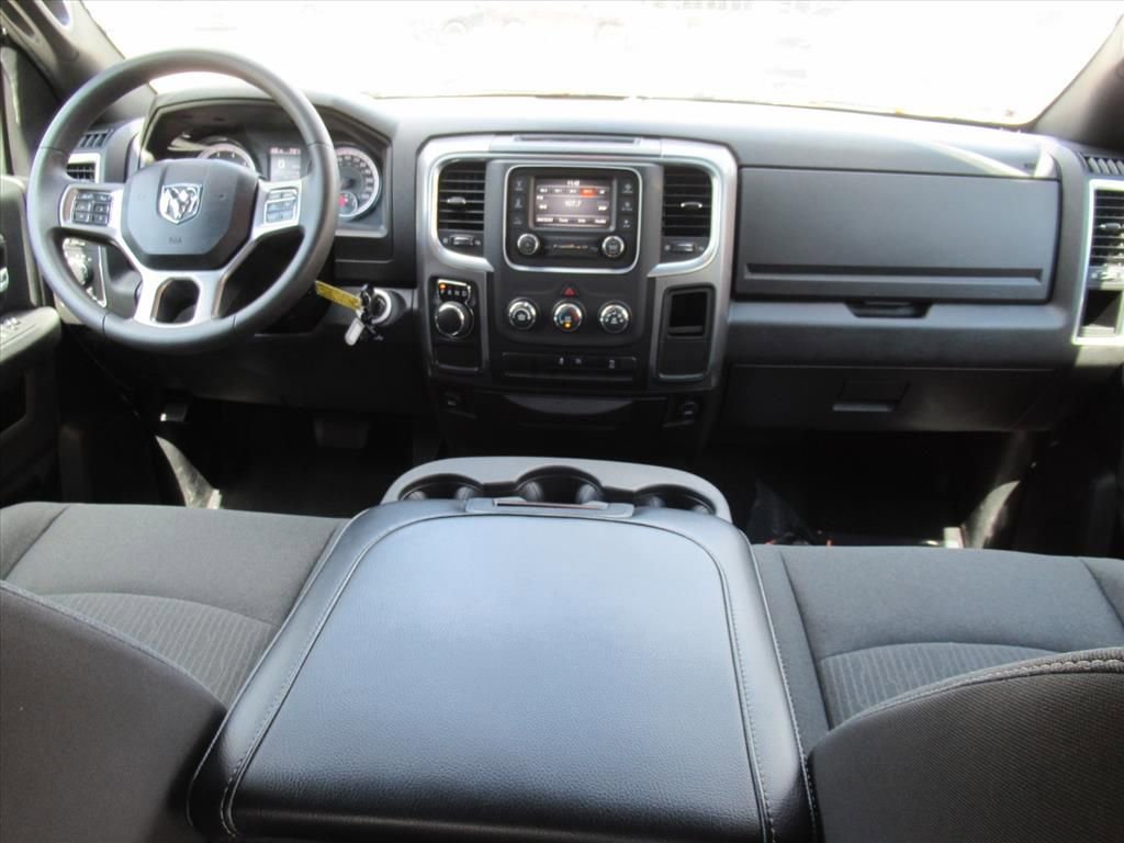 Used 2024 RAM 1500 Classic Warlock RWD image 12