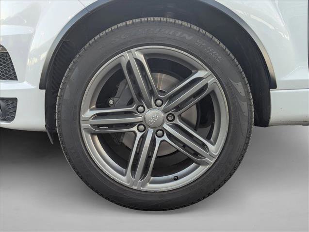 Used 2014 Audi Q7 3.0T S line Prestige w/ S Line Package image 9