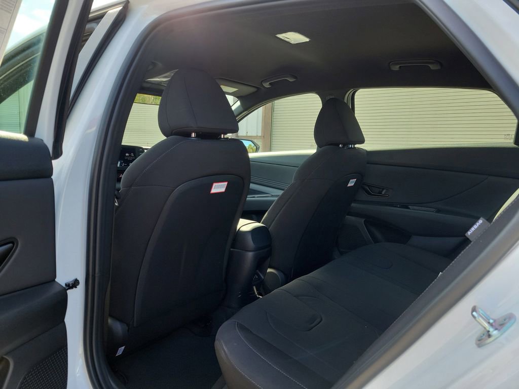 New 2026 Hyundai Elantra Sport image 5