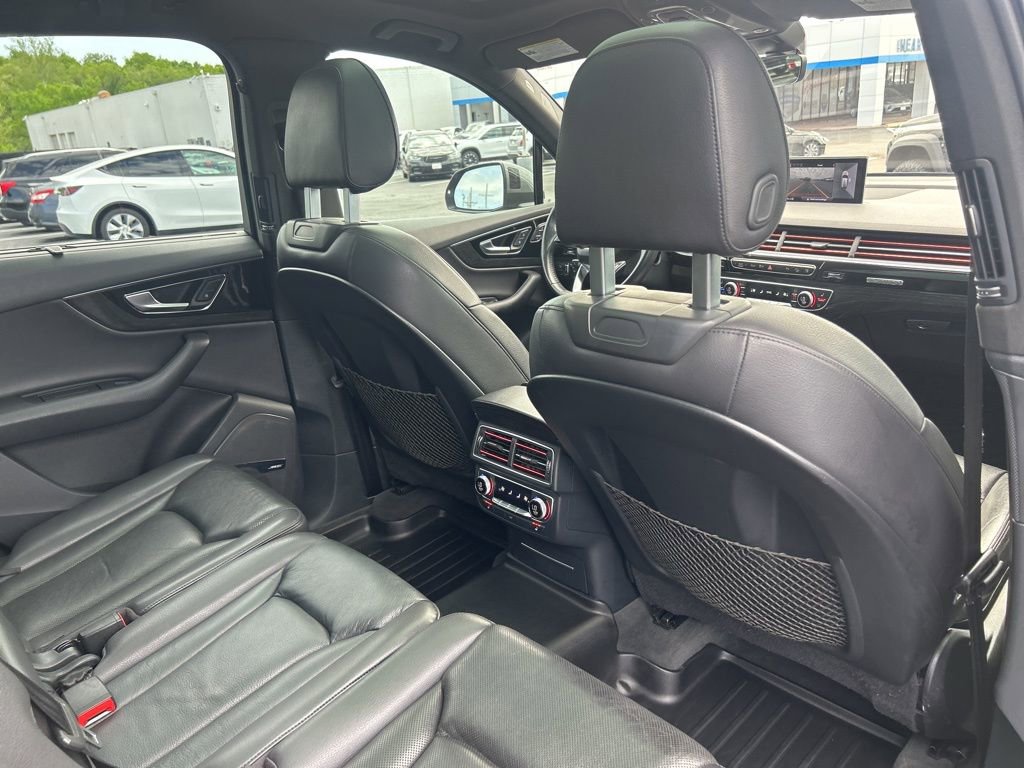 Used 2017 Audi Q7 3.0T Prestige AWD/4WD image 48