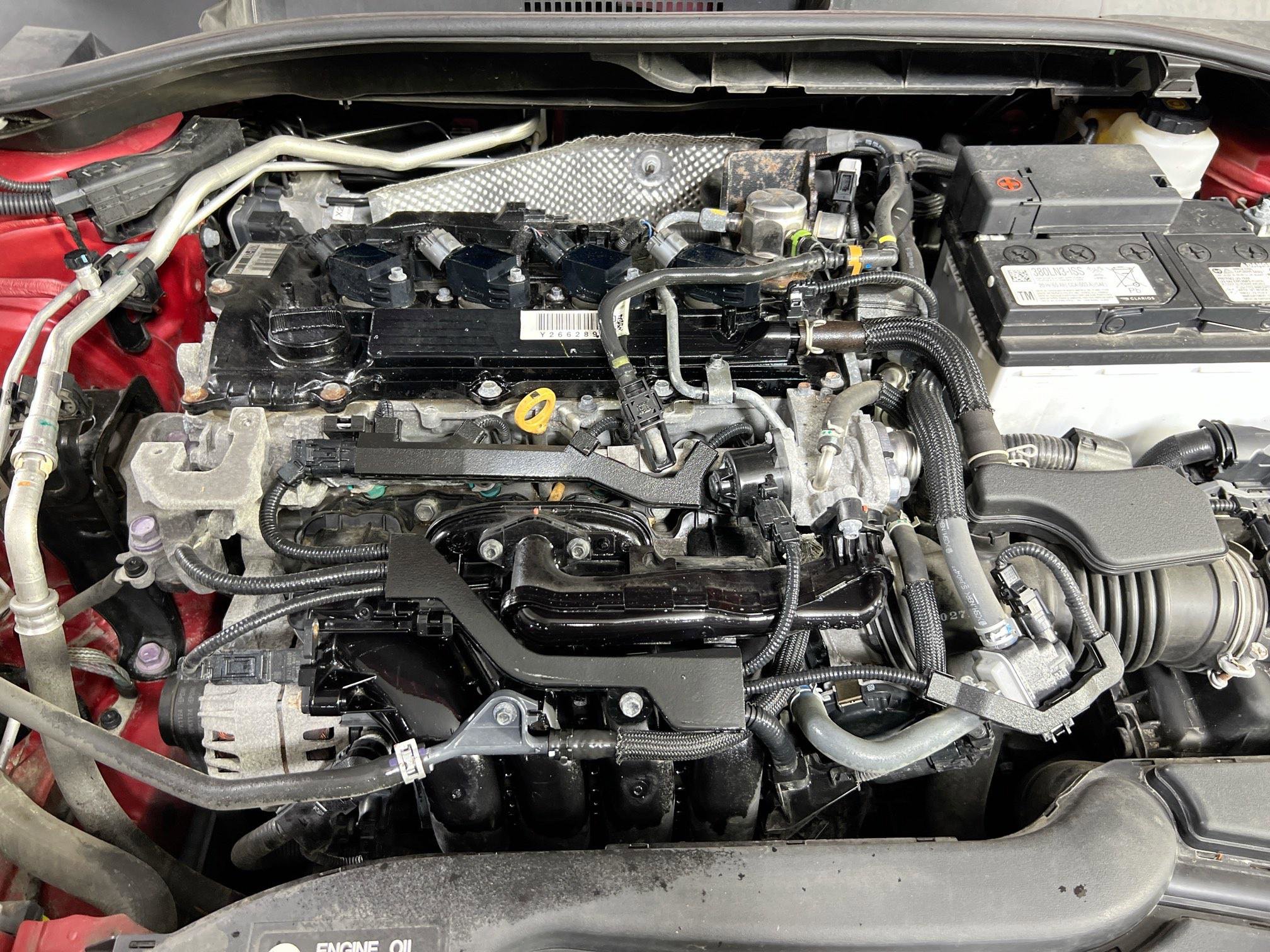 Used 2022 Toyota Corolla Cross XLE w/ Convenience Package AWD/4WD image 29