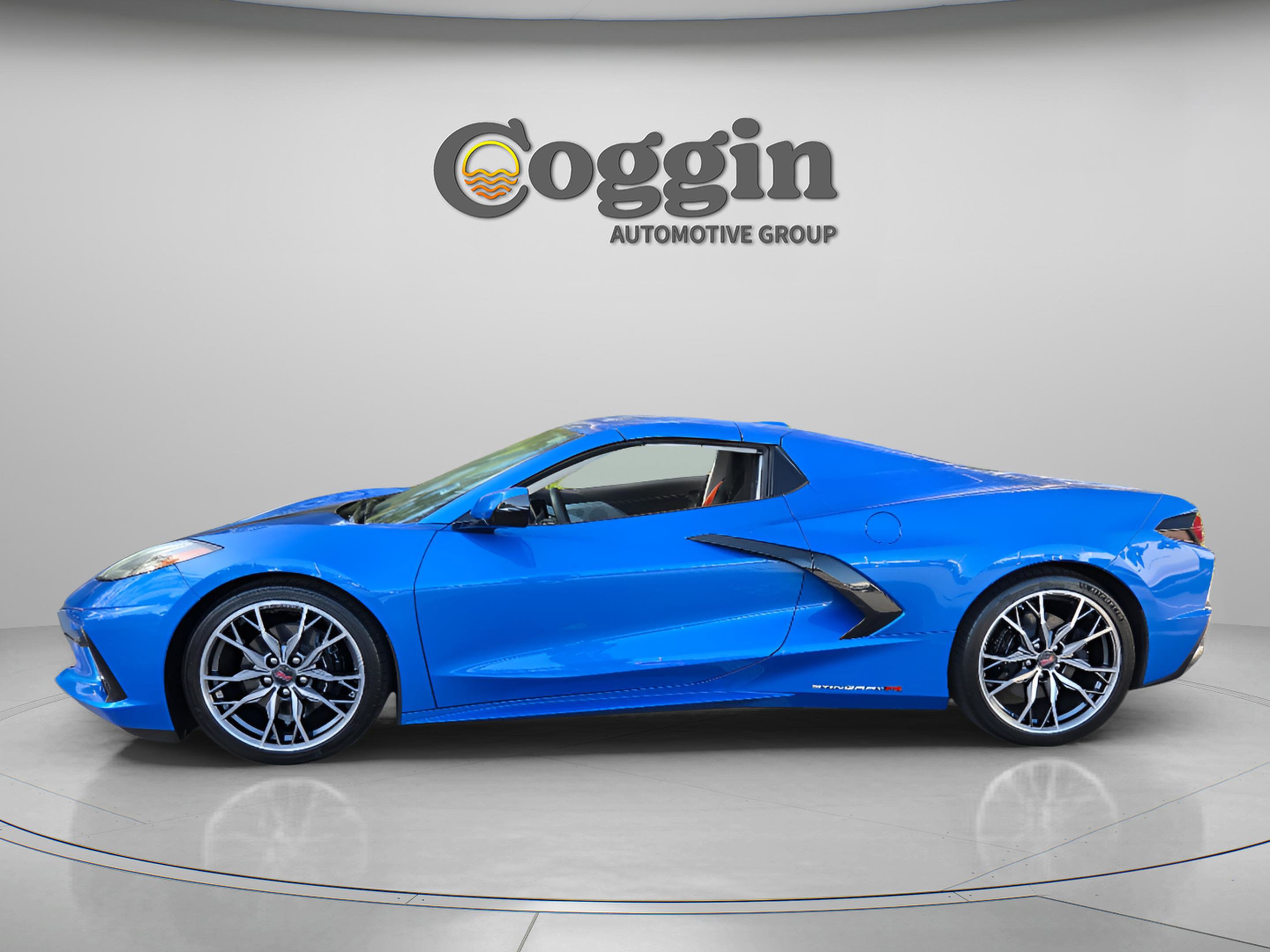 Used 2024 Chevrolet Corvette Stingray Premium Conv RWD image 2