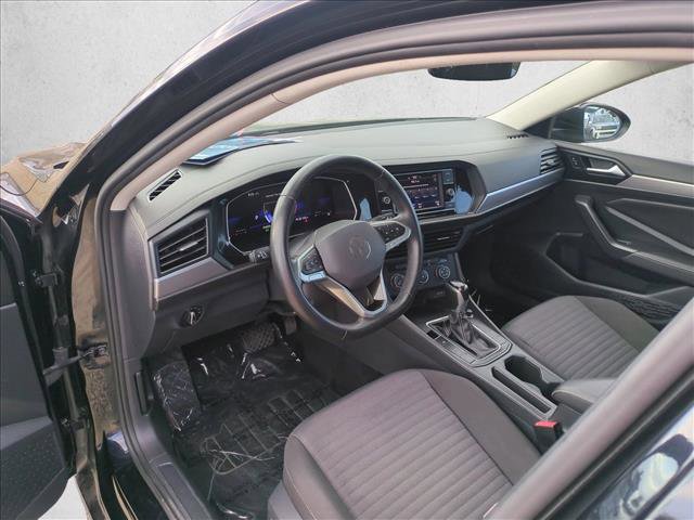 Used 2024 Volkswagen Jetta S image 10