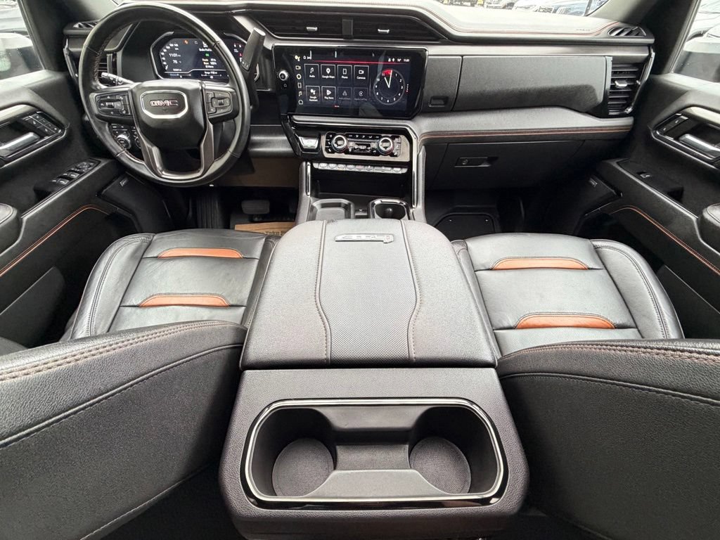 Used 2024 GMC Sierra 2500 AT4 w/ Technology Package AWD/4WD image 12