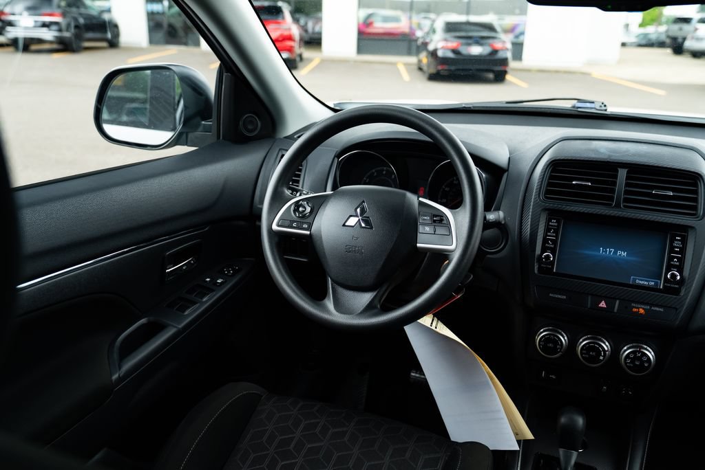 Used 2023 Mitsubishi Outlander Sport ES AWD/4WD image 9