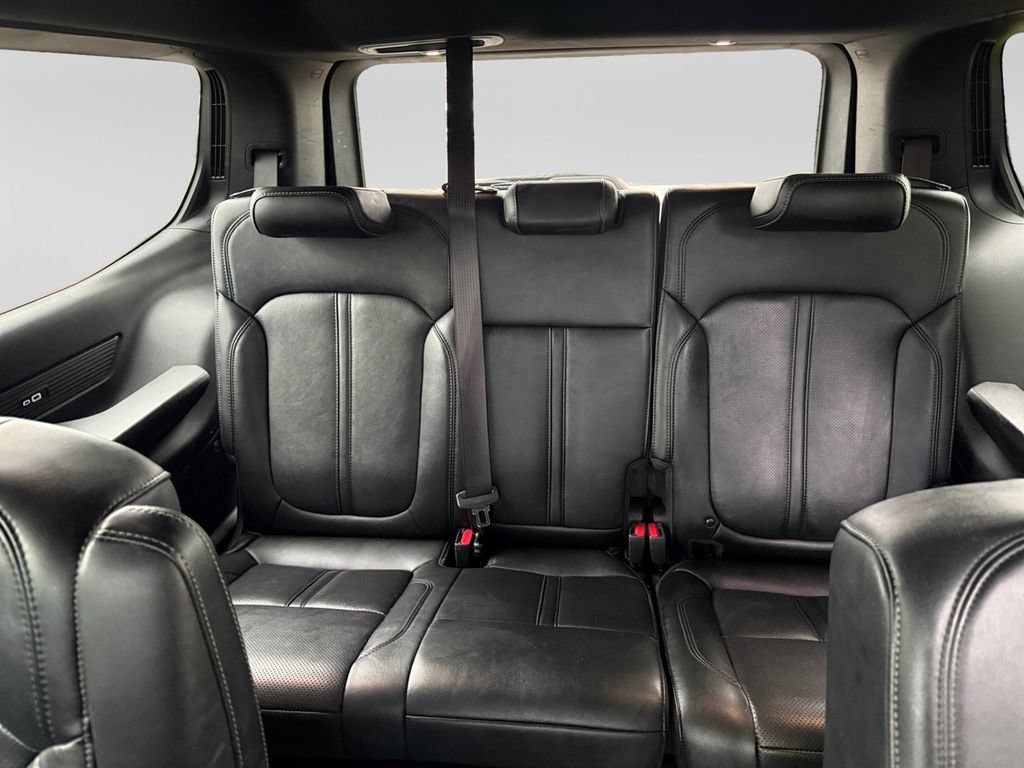 Used 2024 Jeep Wagoneer Series II AWD/4WD image 39