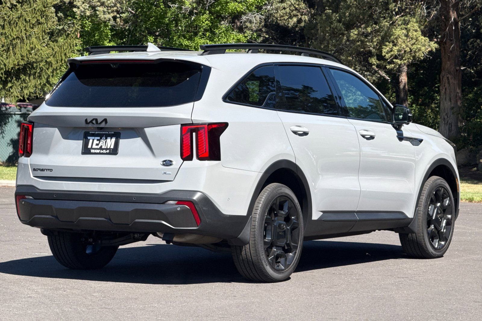 Used 2025 Kia Sorento SX Prestige AWD/4WD image 4